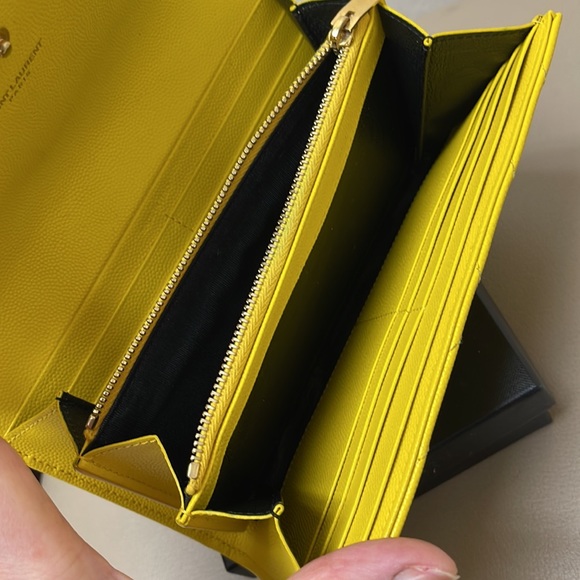 YSL Wallet - Picture 10 of 13